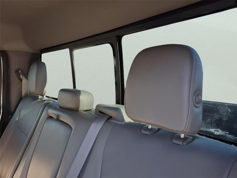 Used 2018 Ford F150 Lariat w/ Equipment Group 502A Luxury image 11