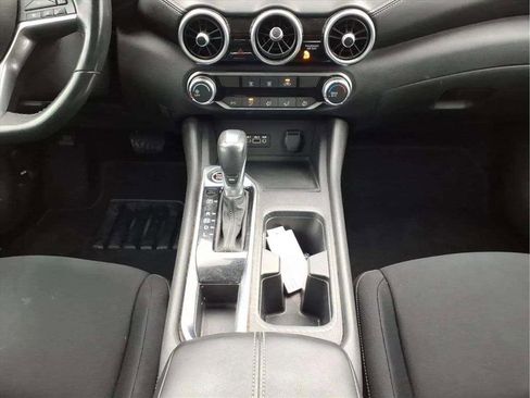 Used 2022 Nissan Sentra SV w/ Trunk Package image 11