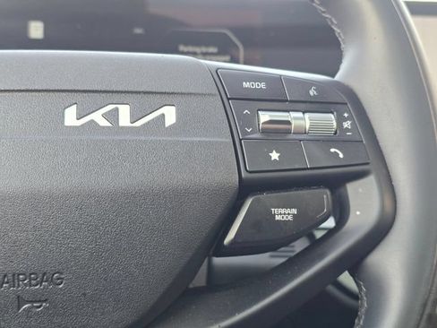 Certified 2026 Kia Sportage X-Line w/ X-Line Technology Package AWD/4WD image 35