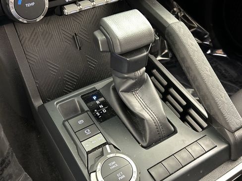 Used 2025 Toyota Tacoma SR5 image 15