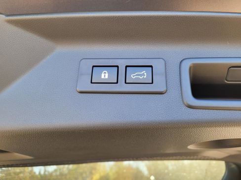 New 2025 Subaru Forester Touring image 19