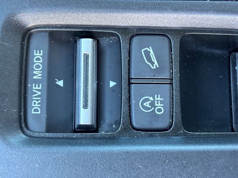 Certified 2025 Honda CR-V EX image 32