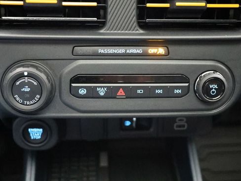 Used 2025 Ford Maverick Tremor image 30