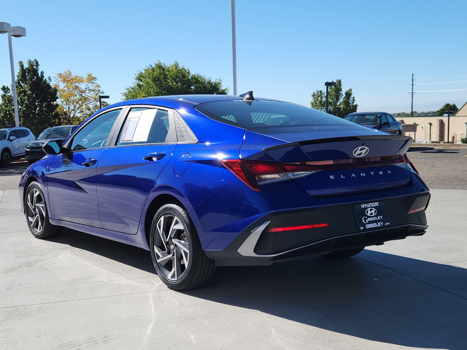 Used 2025 Hyundai Elantra Sport FWD image 3