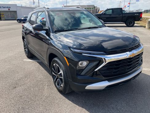 New 2026 Chevrolet TrailBlazer LT w/ Convenience Package image 1