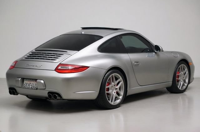 Used 2010 Porsche 911 Carrera S RWD image 2
