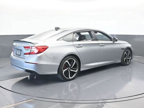 Used 2019 Honda Accord Sport image 6