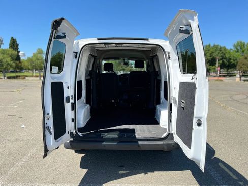 Used 2019 Nissan NV200 S w/ Back Door Glass Package FWD image 12