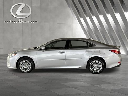 Used 2015 Lexus ES 350 w/ Luxury Package image 1