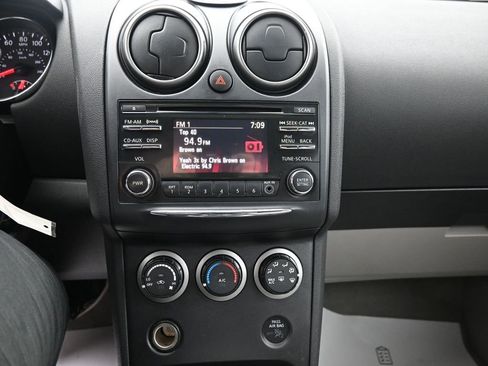 Used 2013 Nissan Rogue S w/ Special Edition Pkg image 19