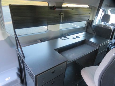 Used 2018 Ford Transit 150 XLT image 23