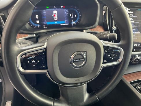 Used 2025 Volvo V60 B5 Cross Country Plus image 28