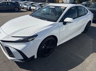 Used 2025 Toyota Camry SE video 1