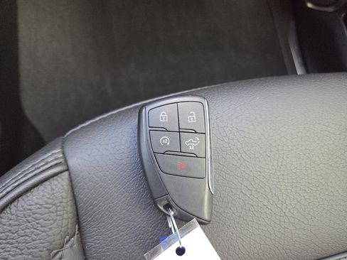 Used 2024 GMC Sierra 1500 Denali AWD/4WD image 38