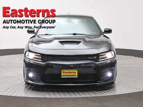 Used 2018 Dodge Charger R/T Scat Pack RWD image 2