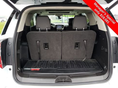 Used 2020 GMC Acadia Denali w/ LPO, 'HIT The Road' Package AWD/4WD image 23