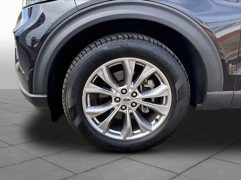 Used 2020 Ford Explorer XLT w/ Equipment Group 202A image 10