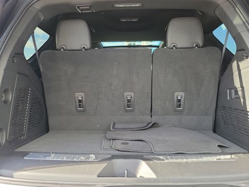 Used 2023 Chevrolet Tahoe High Country image 17