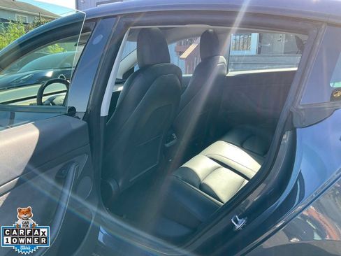 Used 2022 Tesla Model 3 Long Range AWD/4WD image 27