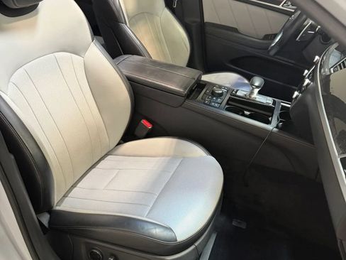 Used 2018 Genesis G80 3.3T Sport RWD image 24