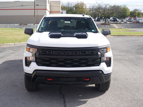 New 2026 Chevrolet Silverado 1500 Custom Trail Boss w/ LPO, Dark Essentials Package image 9