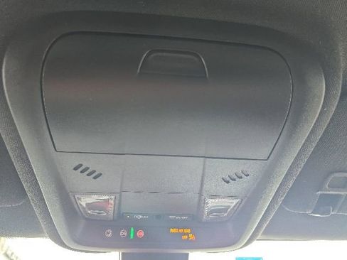 Used 2022 Chevrolet Equinox RS AWD/4WD image 27
