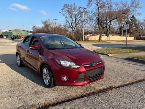 Used 2014 Ford Focus SE w/ SE Winter Package image 15