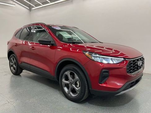 Used 2025 Ford Escape ST-Line AWD/4WD image 8