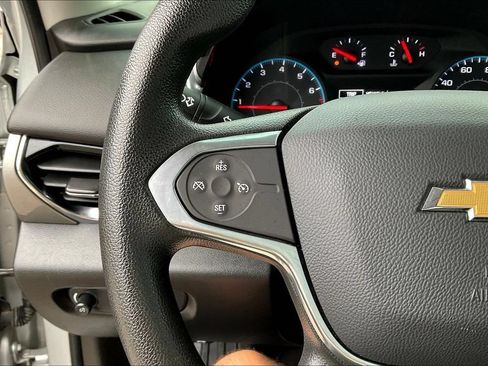Used 2020 Chevrolet Traverse LS FWD image 10