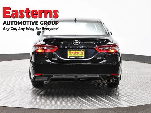 Used 2024 Toyota Camry SE w/ Cold Weather Package FWD image 6