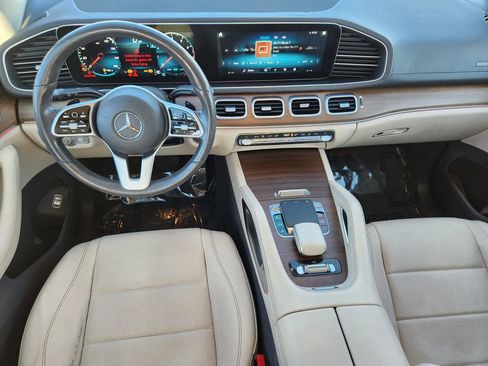 Used 2020 Mercedes-Benz GLS 450 4MATIC image 24