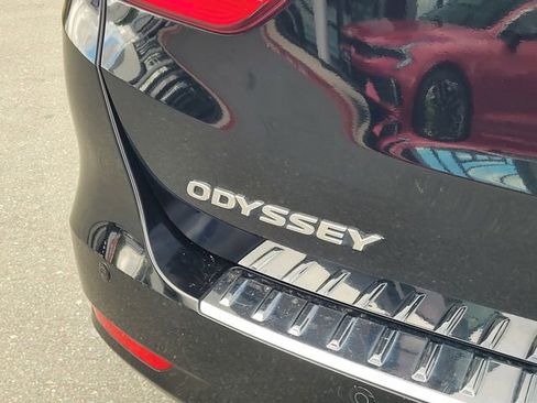 Used 2018 Honda Odyssey Elite image 7