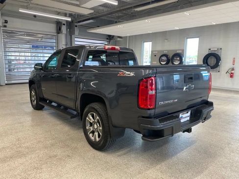 Used 2017 Chevrolet Colorado Z71 AWD/4WD image 8