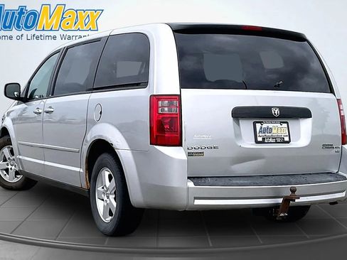 Used 2010 Dodge Grand Caravan SE FWD image 5