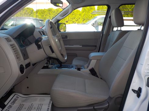Used 2012 Ford Escape FWD Hybrid image 12