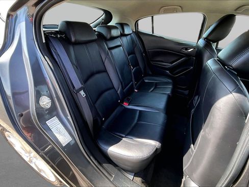 Used 2017 MAZDA MAZDA3 Touring FWD image 26