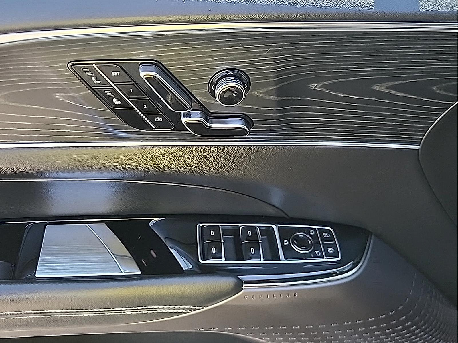 Certified 2024 Cadillac Lyriq Sport AWD/4WD image 15