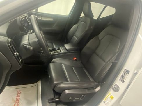 Certified 2025 Volvo XC40 B5 Plus image 11