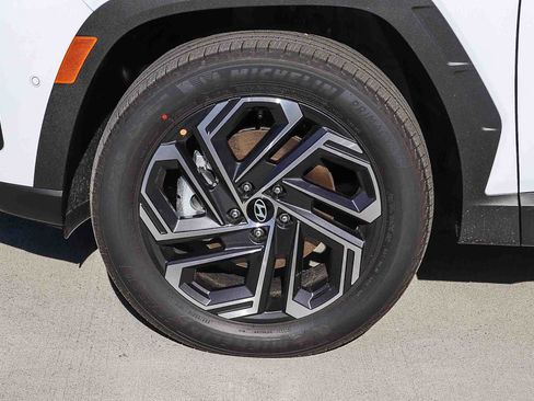 New 2026 Hyundai Tucson Limited image 12