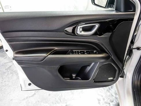 Used 2023 Jeep Compass High Altitude AWD/4WD image 27