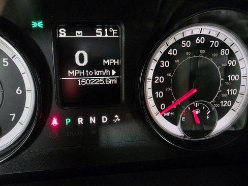 Used 2017 RAM 1500 Classic SLT AWD/4WD image 28