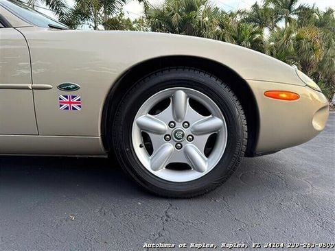 Used 1998 Jaguar XK8 Convertible RWD image 9