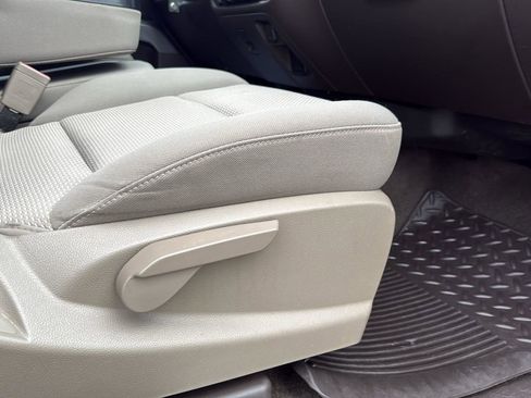 Used 2018 Chevrolet Silverado 1500 LT w/ Texas Edition image 22