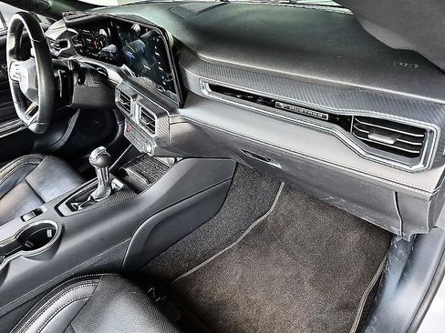 Used 2024 Ford Mustang GT Premium RWD image 33