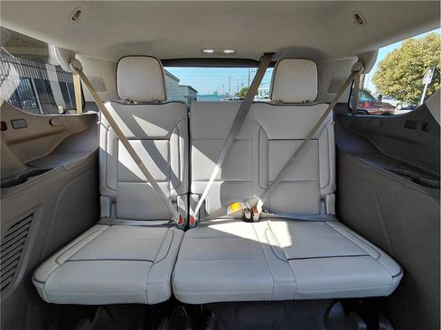 Used 2022 GMC Yukon Denali w/ Denali Ultimate Package image 10