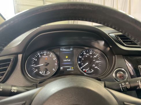 Used 2017 Nissan Rogue SL w/ SL Premium Package image 27