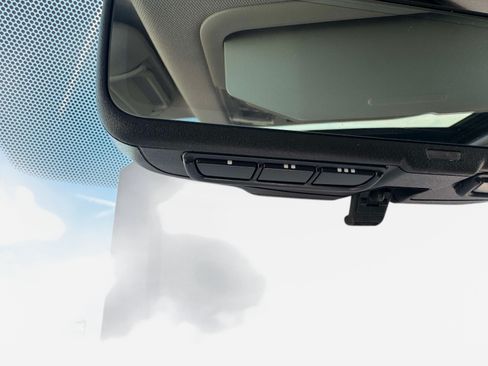 Used 2019 Toyota RAV4 Limited w/ Advanced Technology Package AWD/4WD image 35
