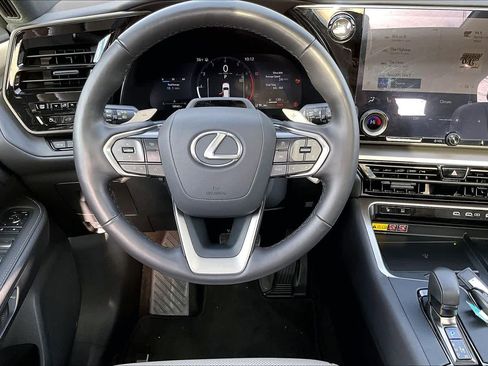 Used 2025 Lexus TX 350 Premium image 6