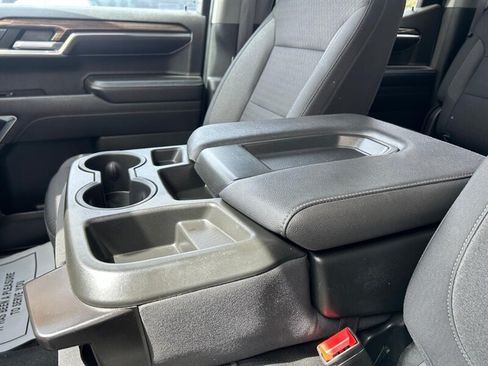 Used 2022 Chevrolet Silverado 1500 LT AWD/4WD image 27