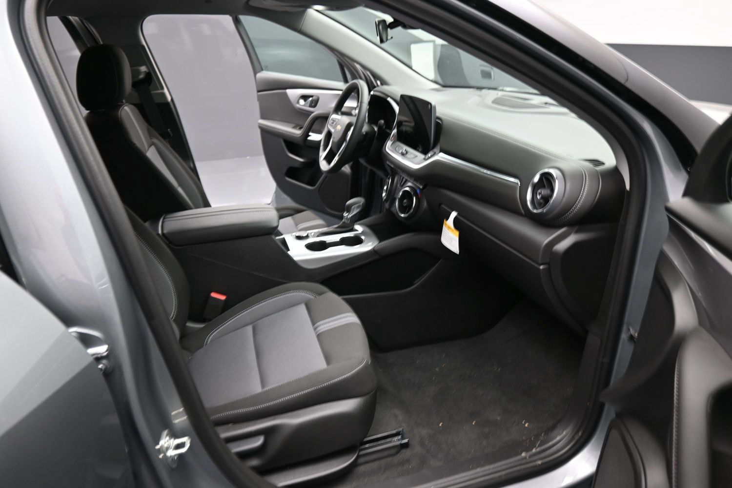 Used 2026 Chevrolet Blazer LT FWD image 20